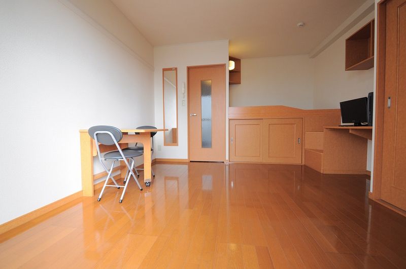 レオパレスｃｈｅｚ　ｔｏｉ 寝室