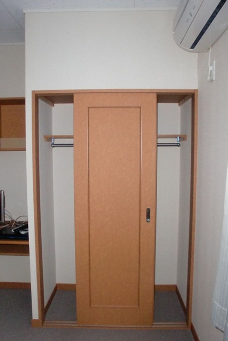 レオパレスＣＩＥＬ 収納