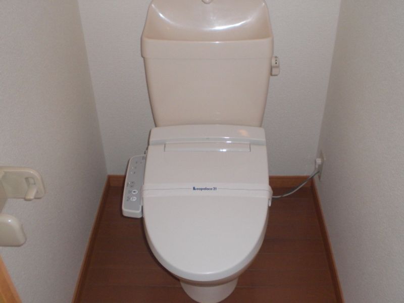 レオパレスすみれ トイレ