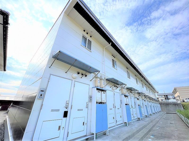 レオパレスしらはま 外観