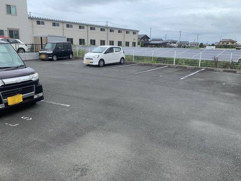 レオパレス中野町Ⅱ 駐車場