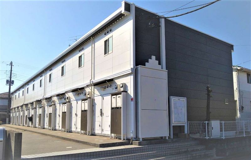 レオパレスカトレア 外観