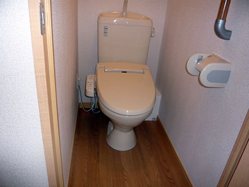 レオパレスボヌール トイレ