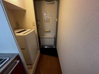 レオパレスパークハイム 玄関