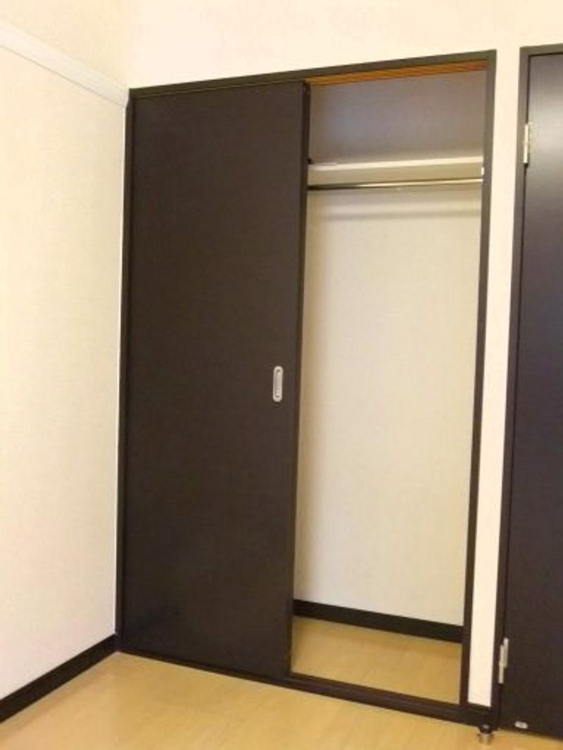 レオネクストコージーコートＩ 収納