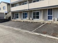 レオパレスリヴェール 駐車場