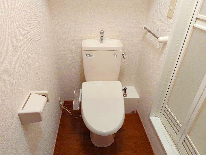 レオパレスＳｉｒ　Ｈｏｕｓｅ トイレ