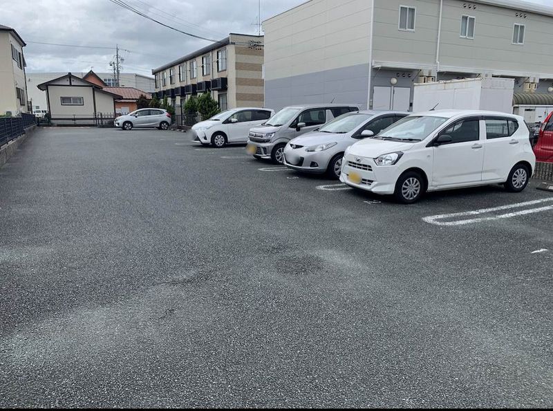 レオパレス青葉　Ⅱ 駐車場