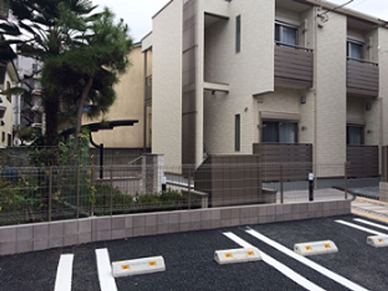 ミランダクレアージュ 駐車場