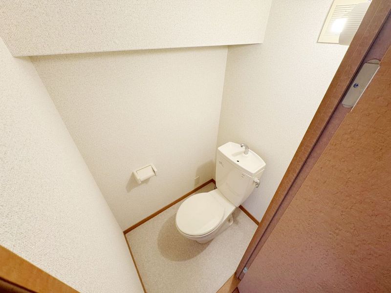 レオパレス新田町 トイレ