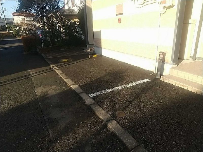 レオパレスＭ＆Ｓ 駐車場