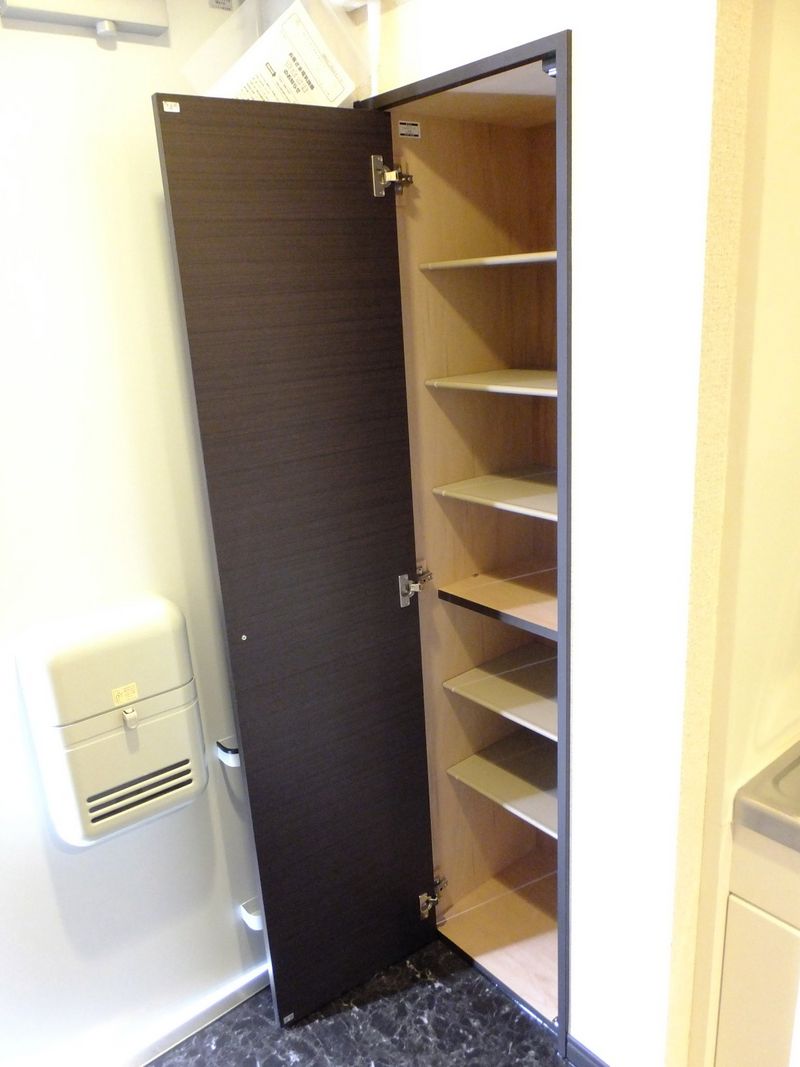 レオネクストフィオーレ奥戸 玄関