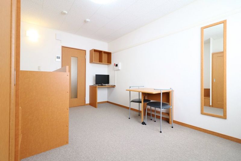 レオパレスＭＹ中山 居間