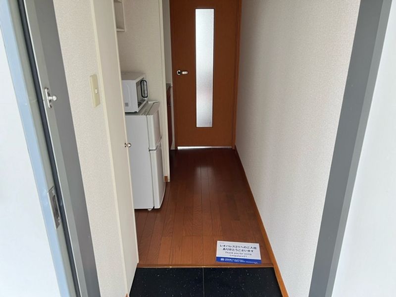 レオパレスＹＯＳＨＩＫＩ 玄関