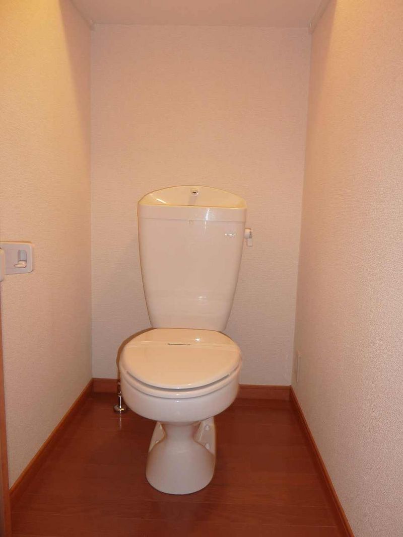 leopalace Daitocho Toilet