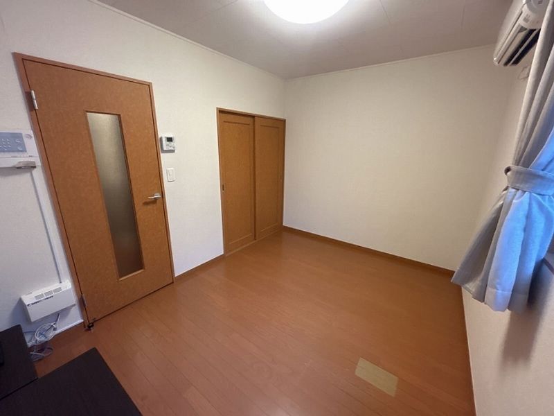 レオパレスなでしこ 居間