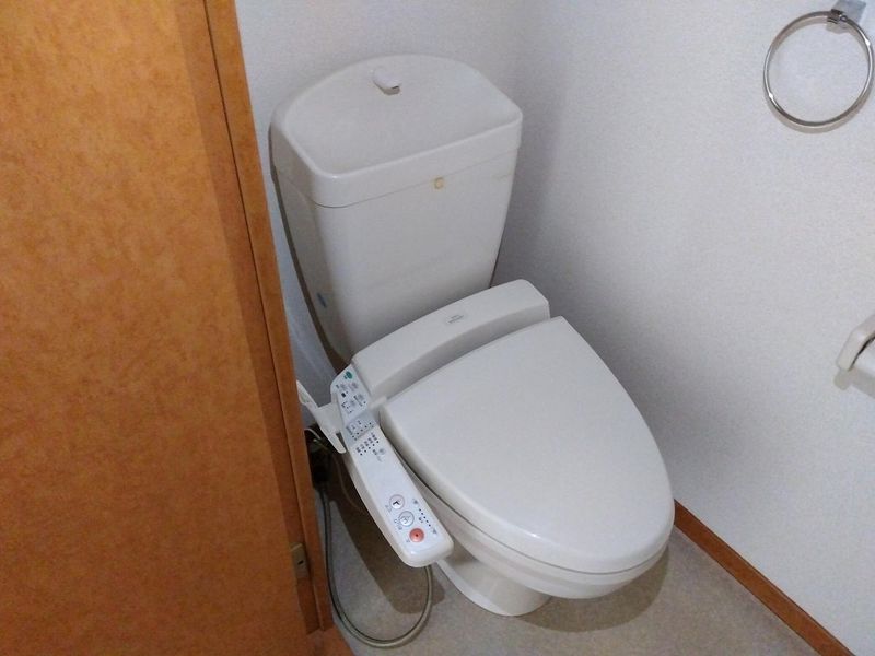 レオパレスアグレア トイレ