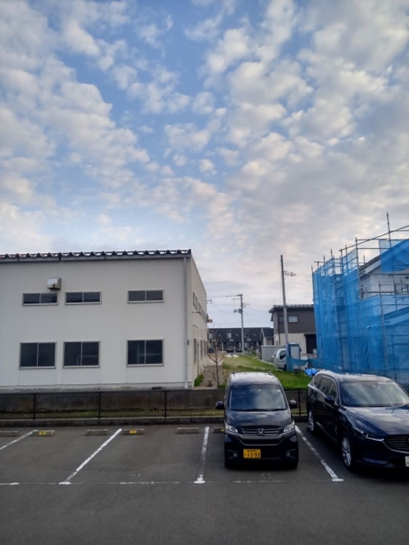 レオネクストファルコーネ 駐車場