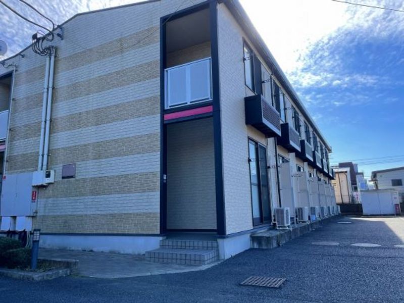 レオパレスサンサーラ 外観