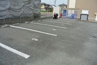 レオネクストエレガン 駐車場