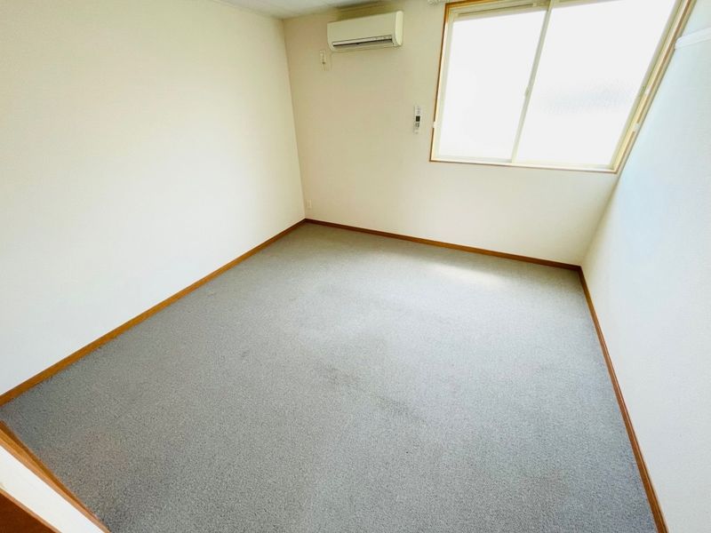 レオパレスジャスミン 居間