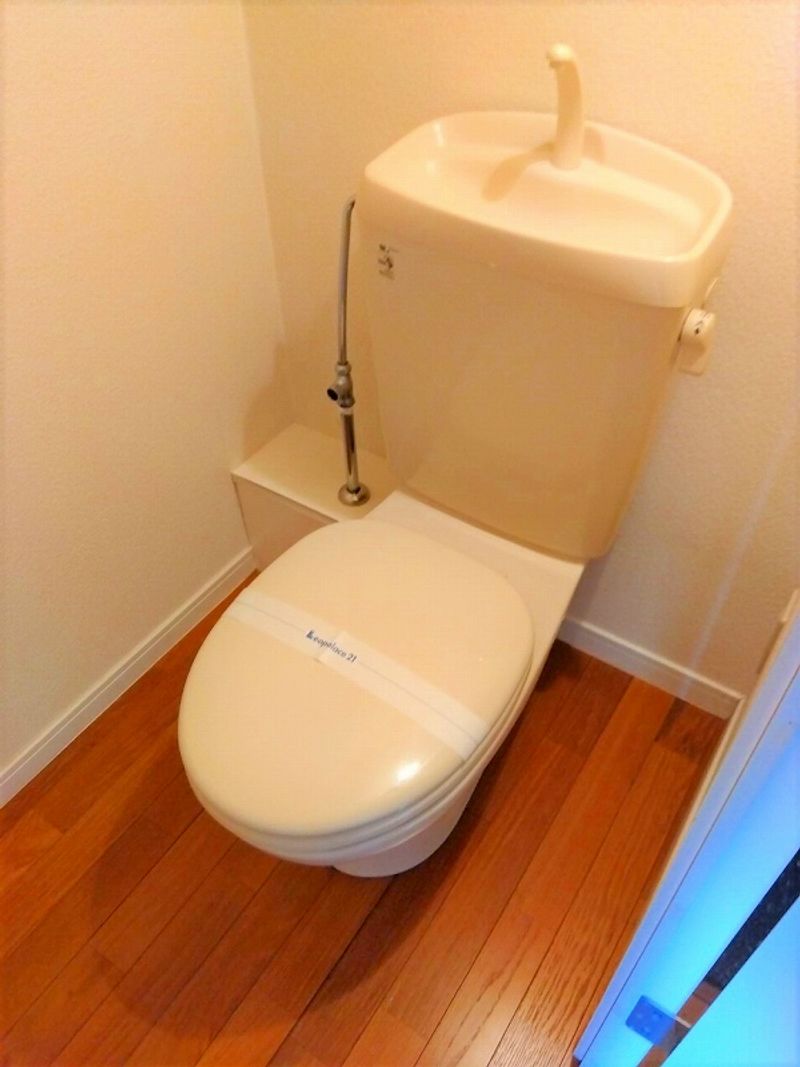 レオパレス囃子水台 トイレ