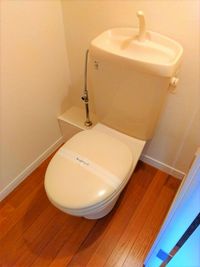 レオパレス囃子水台 トイレ