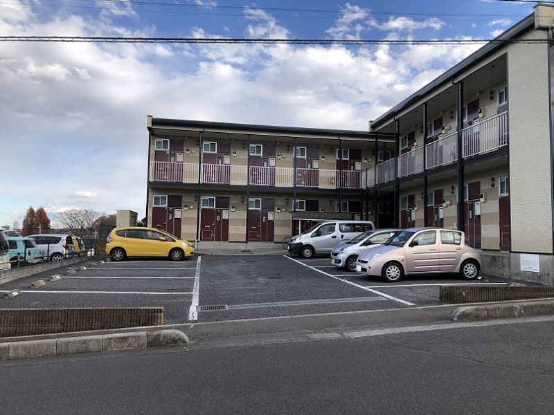 レオパレスビューテラス 駐車場