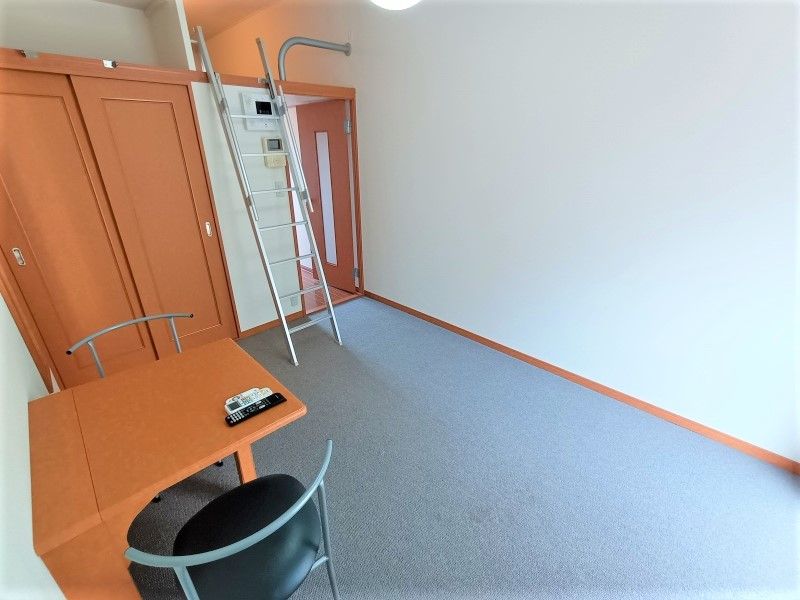 レオパレスビレック 寝室