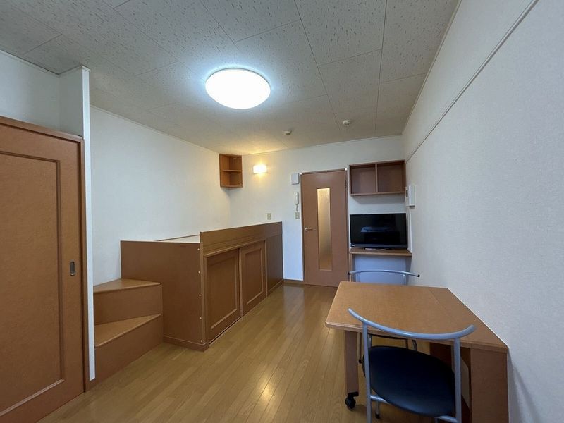 レオパレスゲンキ 居間