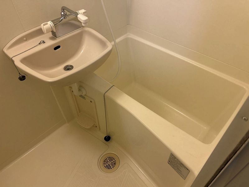 レオパレスカーサ　グリチーネ 風呂