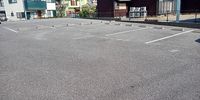 レオパレス鹿ノ子田１ 駐車場