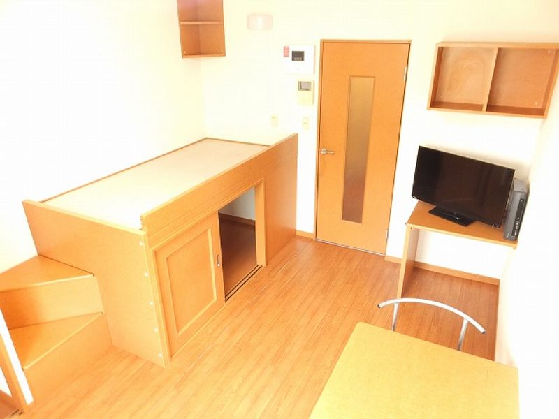 レオパレス新発田西Ⅰ 居間