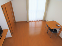 レオパレスつきのき 玄関