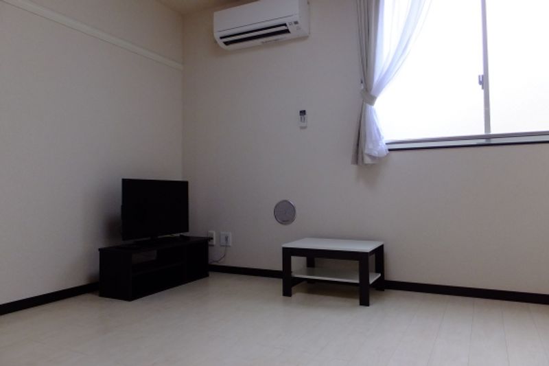 LEONEXT Brown Heights 客厅