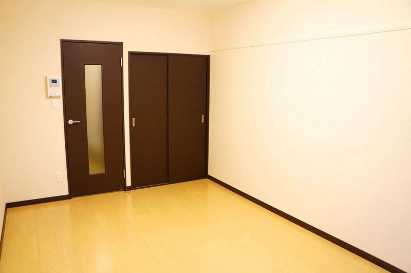 LEONEXT Magnolia Bedroom