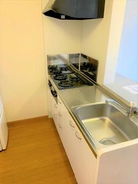 レオパレスソリチュード キッチン