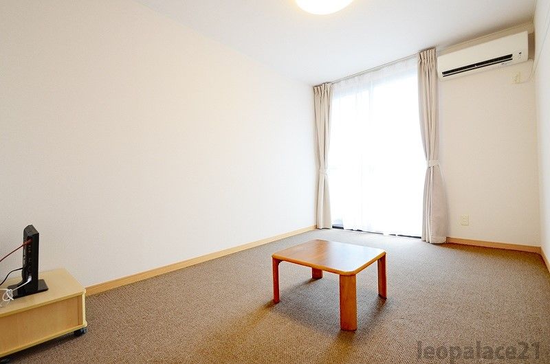 leopalace YS 11 Bedroom