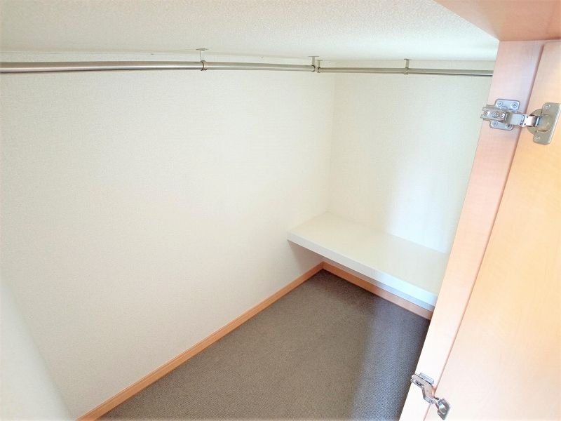 レオパレス友 収納