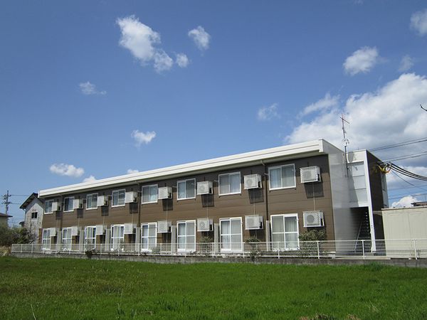 Bên ngoài leopalace Hikari