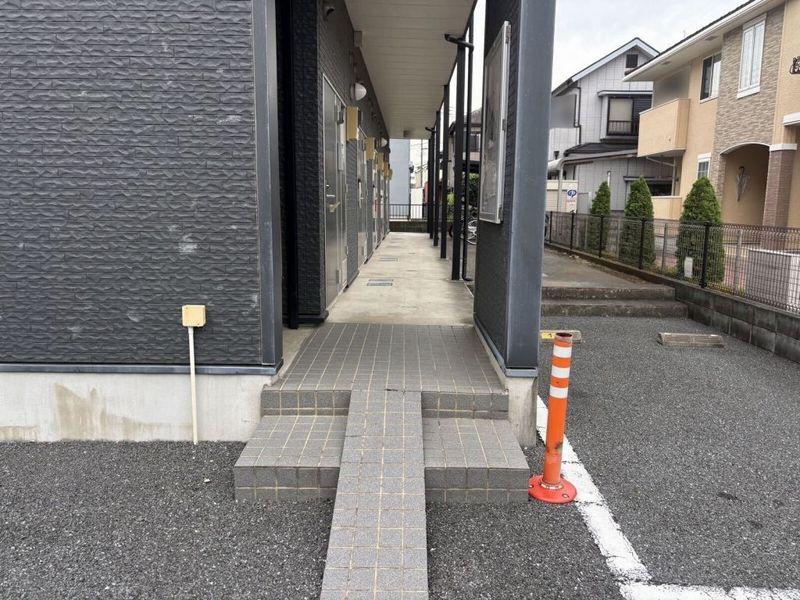 レオパレスラングシェーン エントランス