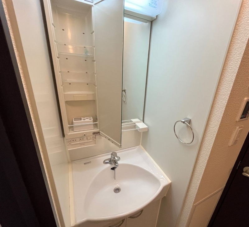 LEONEXT Suzuran II 洗手间