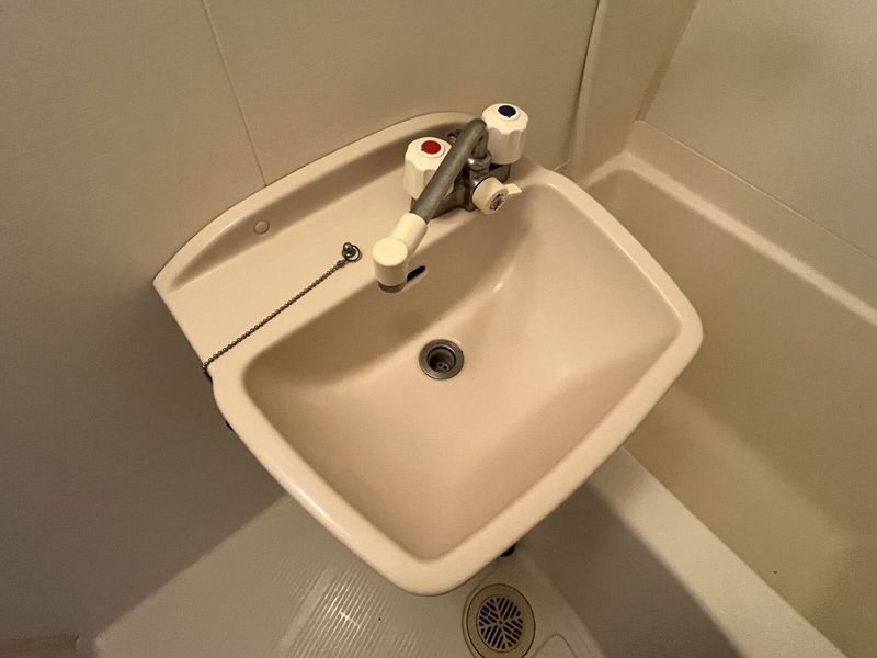 レオパレスファースト 洗面台