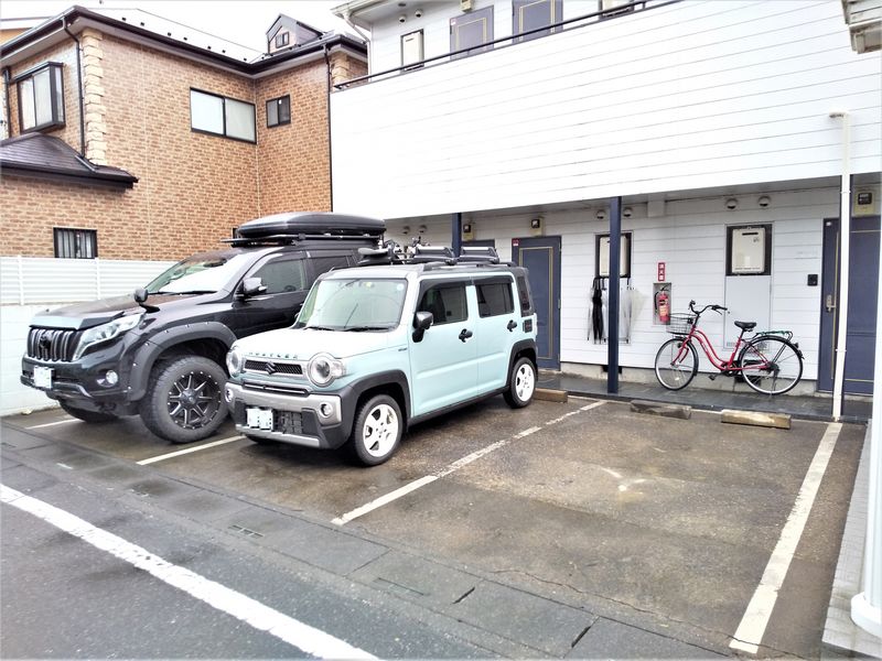 レオパレスＫｏｂａｙａｓｈｉ 駐車場