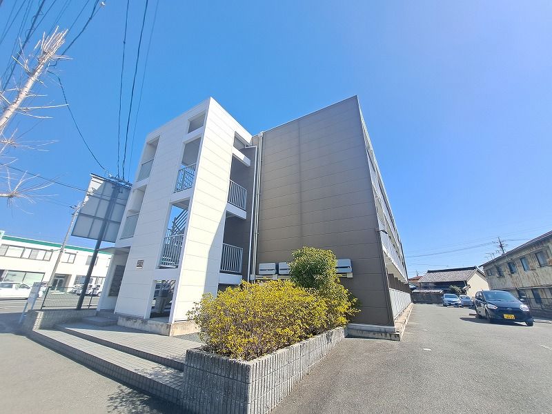 レオパレスＴコート 外観