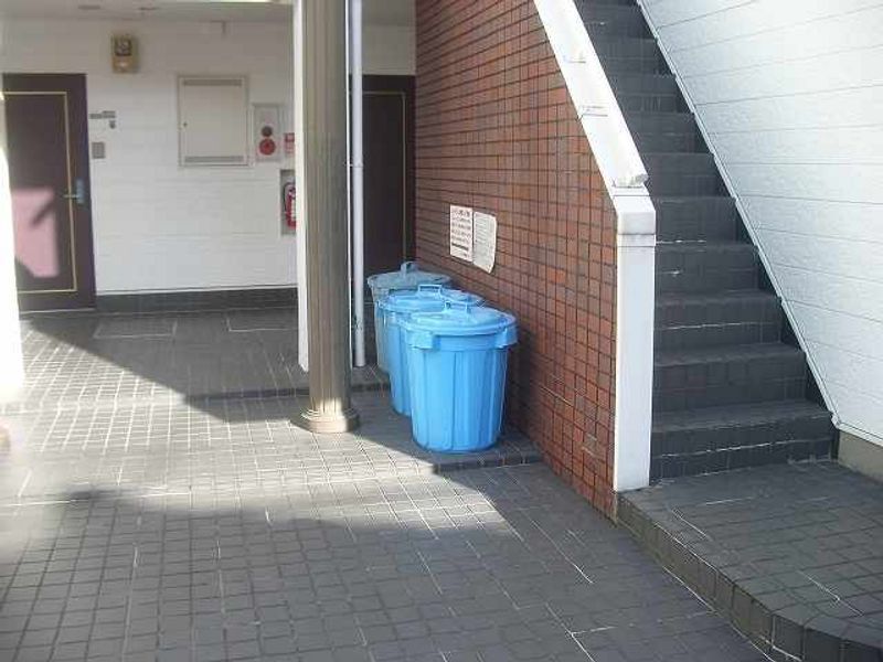 レオパレス松田 共用部分