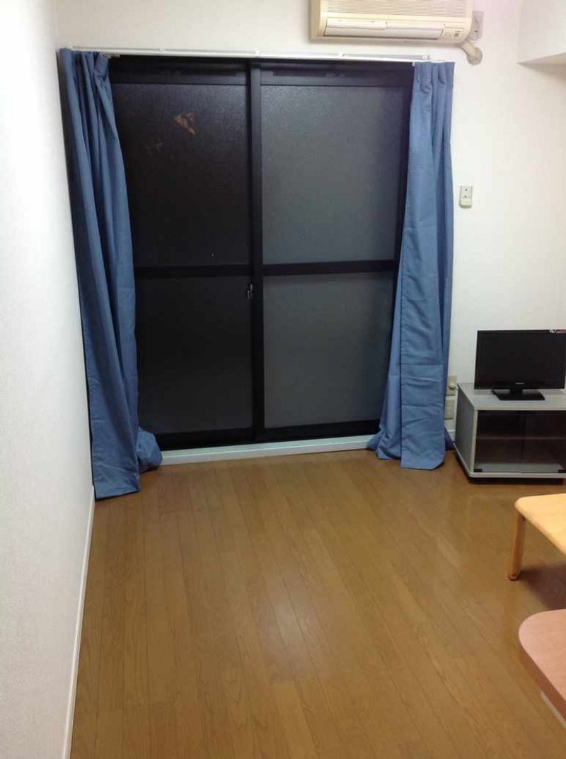 レオパレス湘南Ｂ 居間