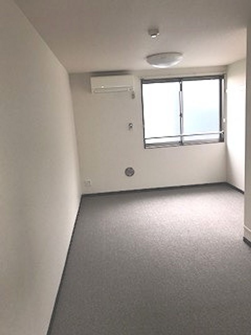 レオネクストローラン 居間