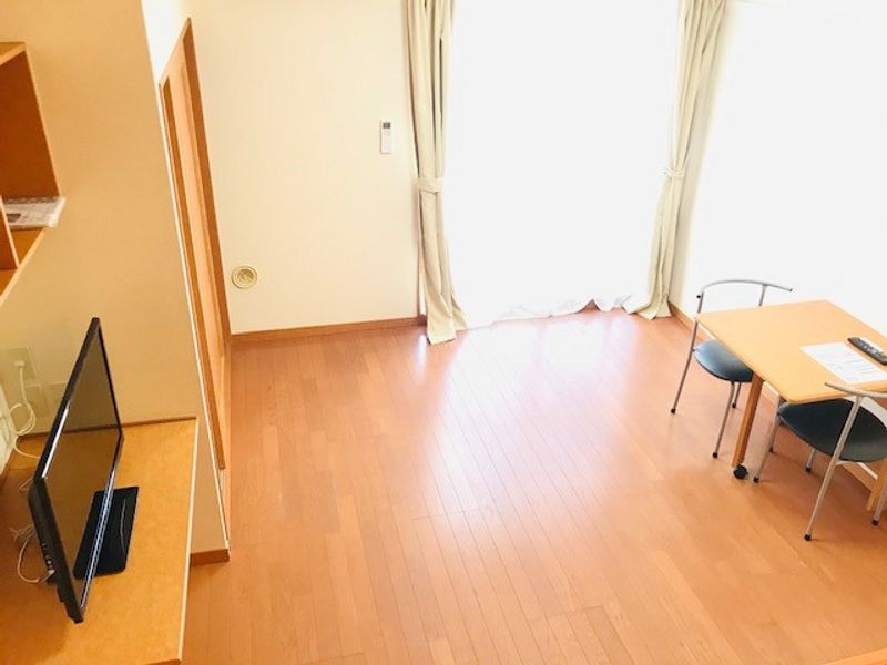 レオパレスピエスト 居間