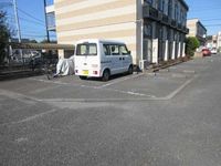 レオパレスコートアベⅤ 駐車場